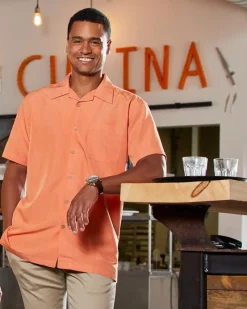 M560 - Men's Barbados Textured Camp Shirt<Harriton Online