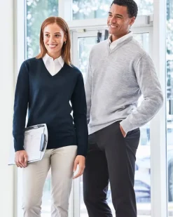 M420 - Men's Pilbloc V-Neck Sweater<Harriton Online
